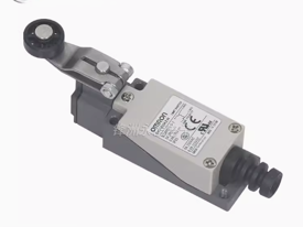 Купить Выключатель концевой D4V-8104Z-N ( оригинал) в Челябинске