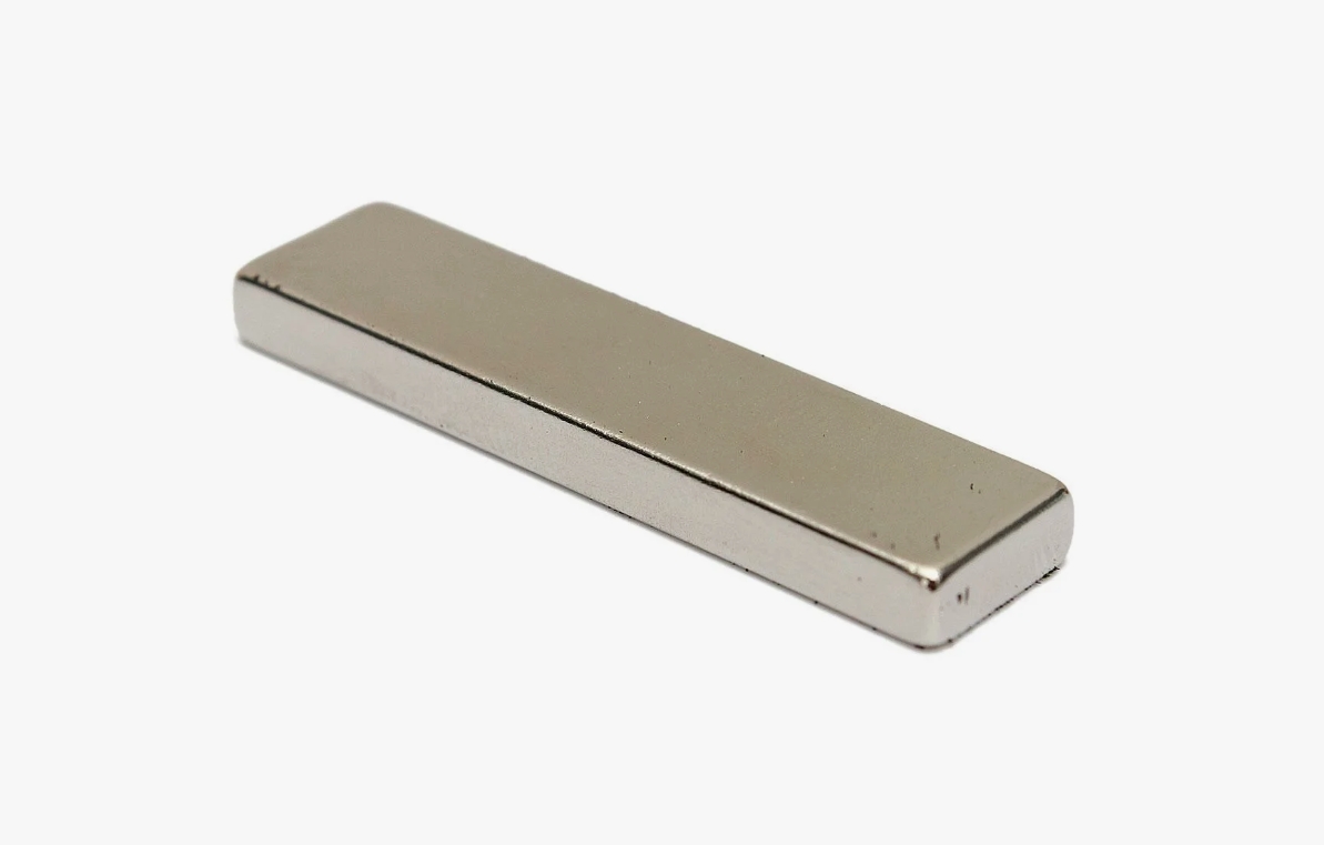 Магнит неодимовый призма 40x10х2 N35