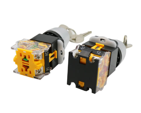 Переключатель поворотный LA38-20X3 1NC+1NO